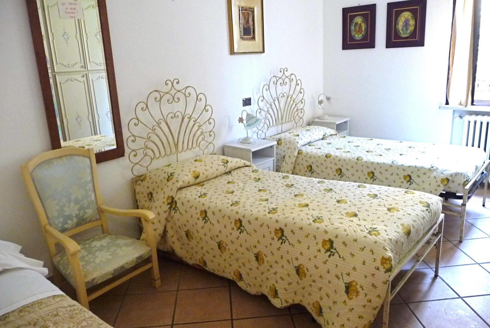 Al Parco Bed & Breakfast Curtatone Exterior photo